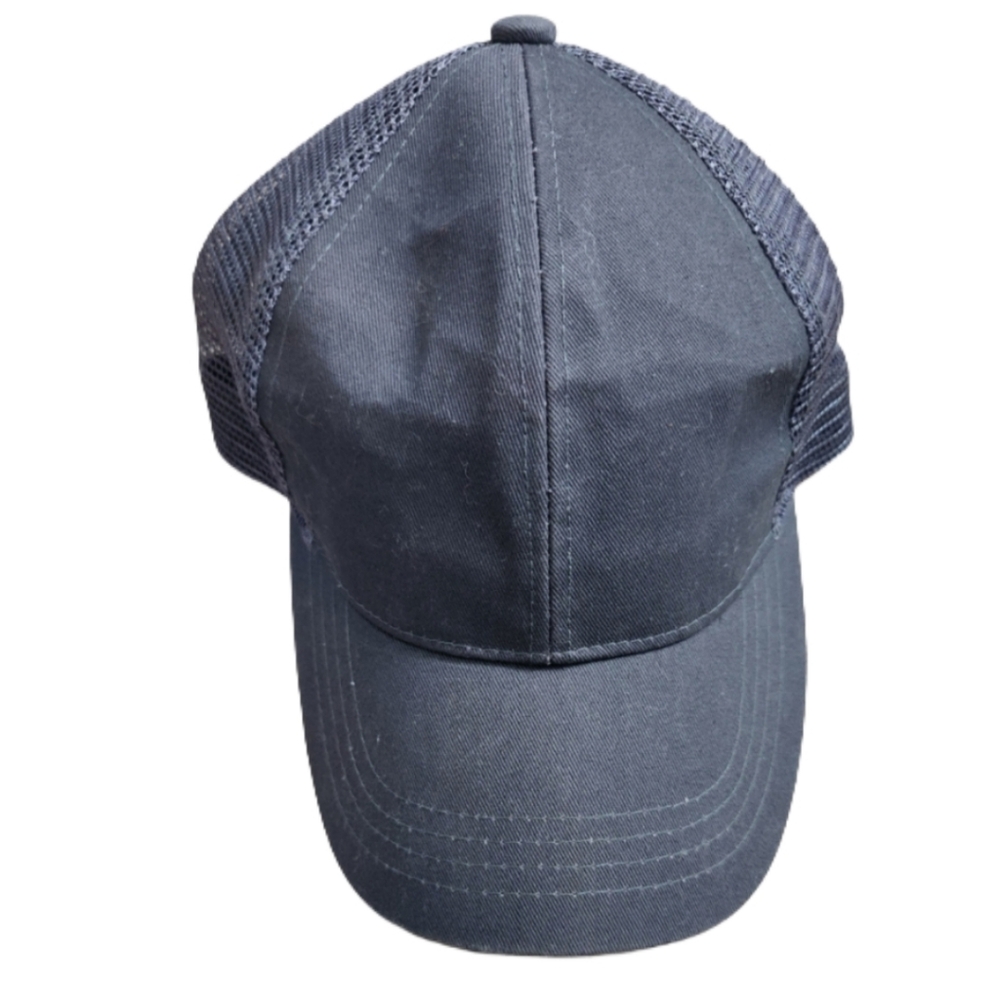 Grey Trucker‎ Hat Basic